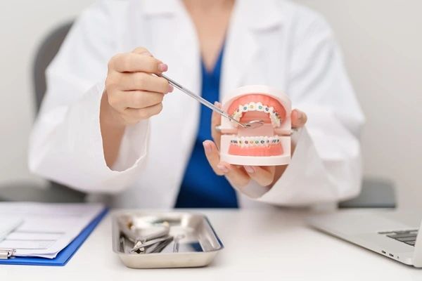 The Key Advantages Of Orthodontist Led Teeth Straightening